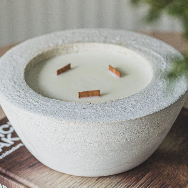Concrete Candle M White