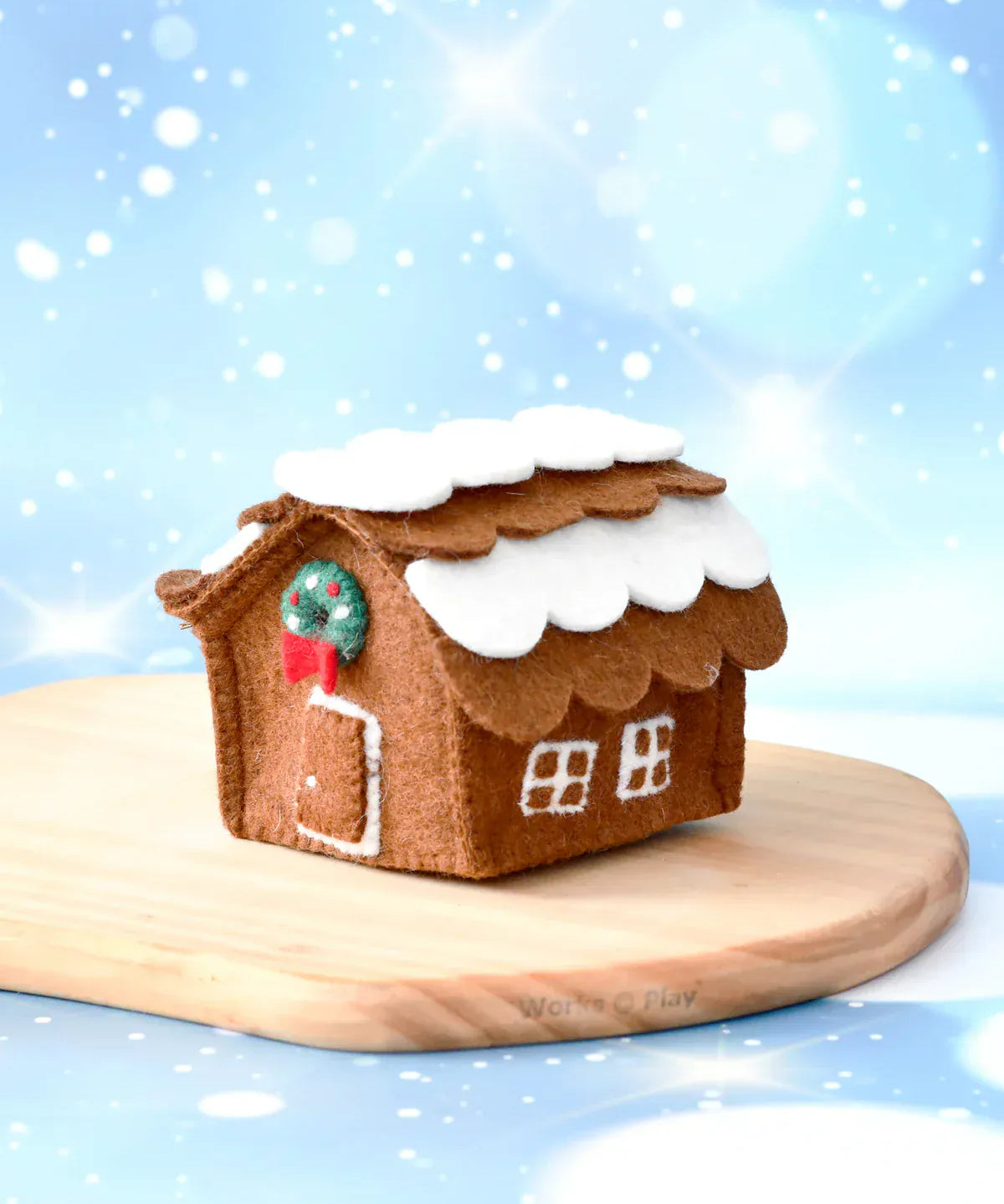 Christmas-Gingerbread-House-Containers-5_jpg.webp