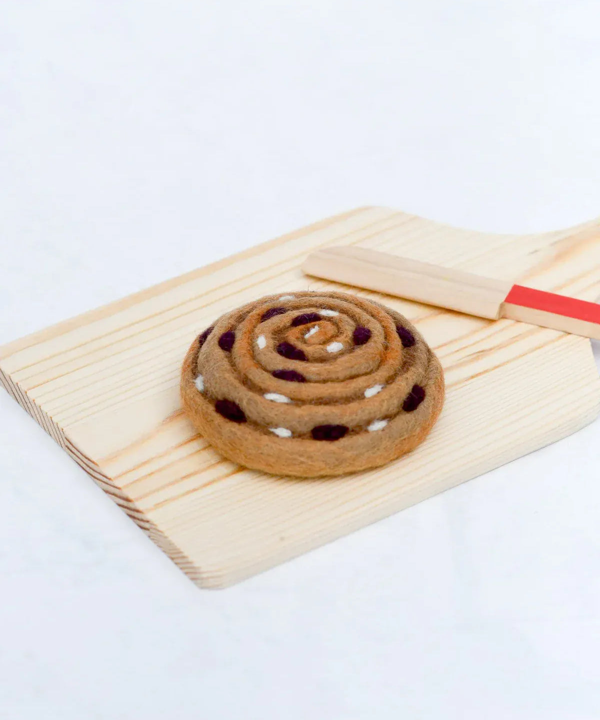 Felt-Pain-Aux-Raisins-Pastry-2_jpg.webp