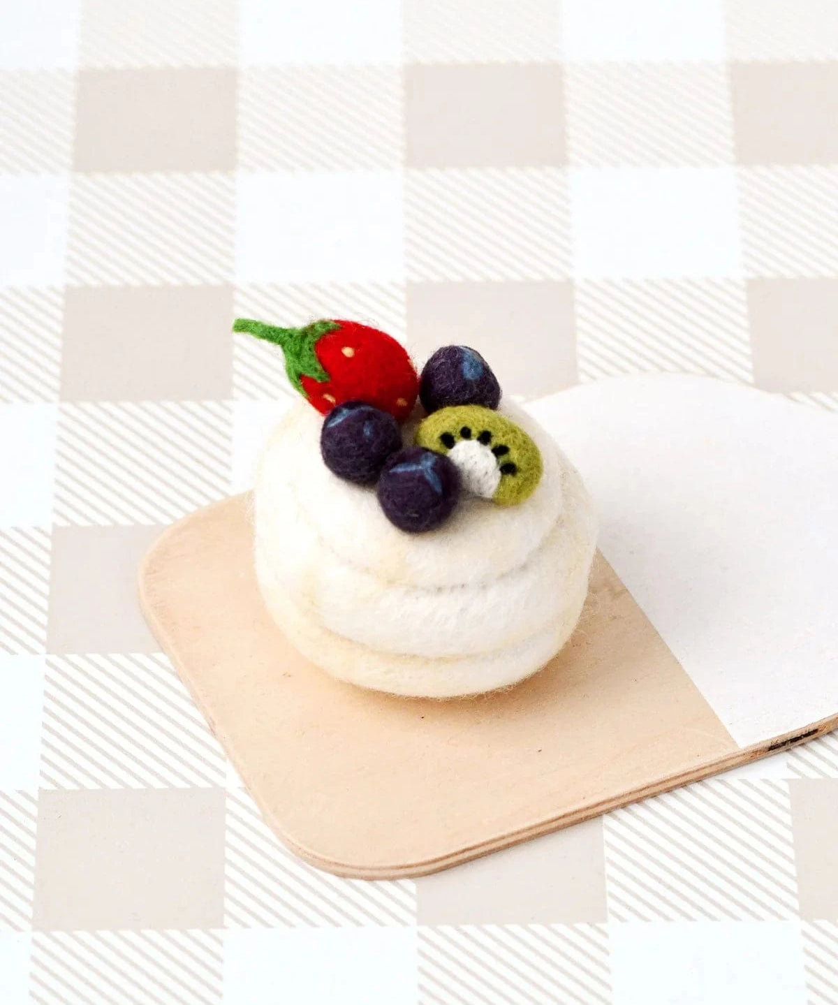 Felt-Pavlova-2_8296c27a-0b2f-4a71-acda-b8f0d0b46e61_jpg.webp