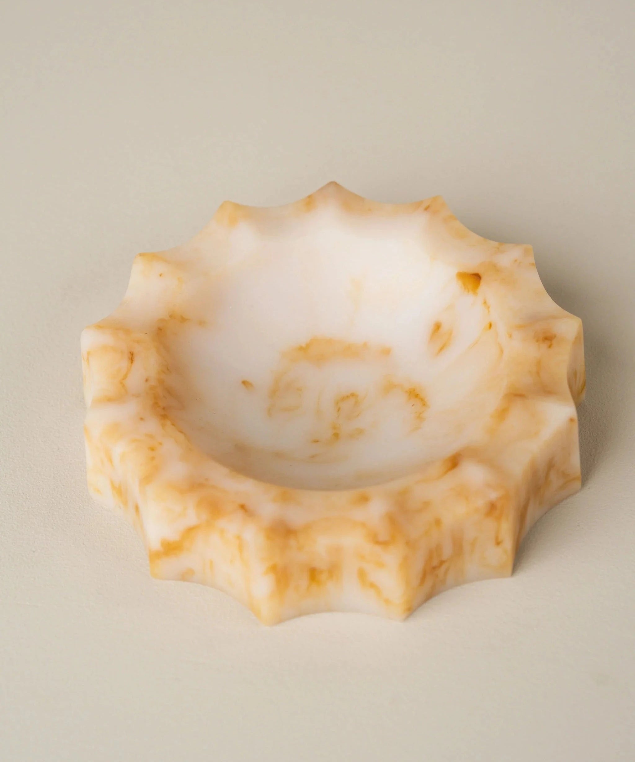 Flow_Resin_Sun_Dish_Iced_Coffee_5_jpg.webp