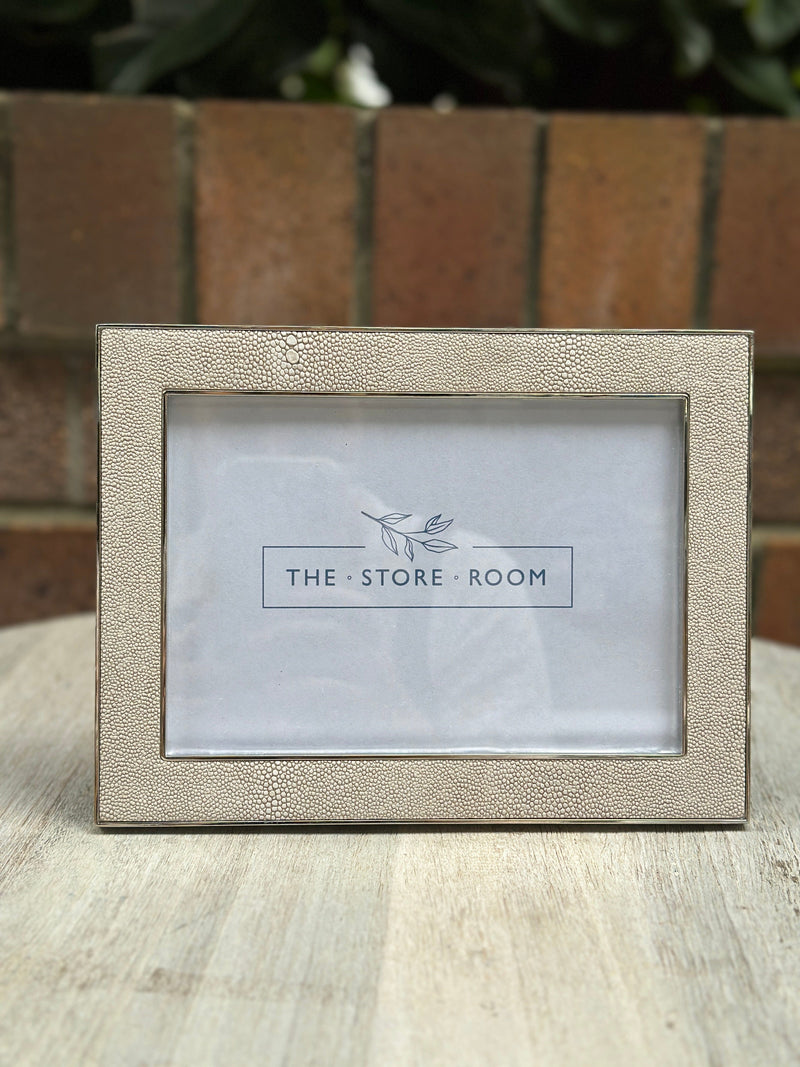 White/Silver Shagreen LK Frame 4x6