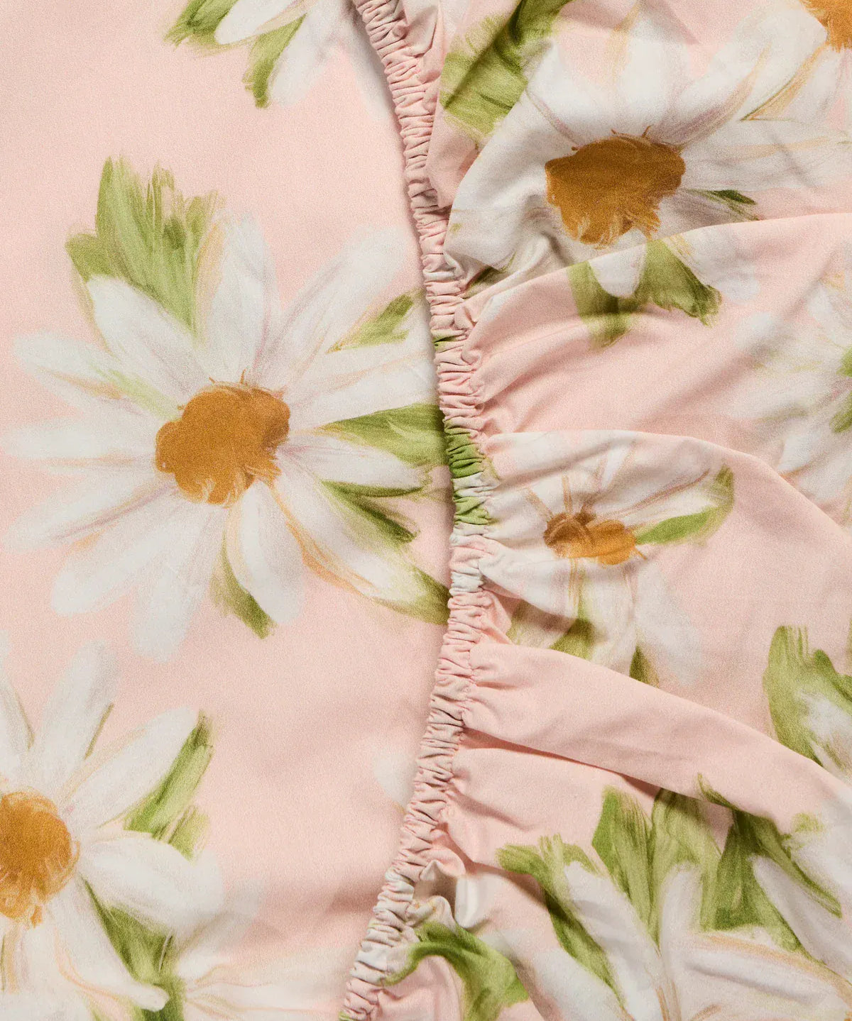 KipandCo-AW26-Sweet-Daisy-Organic-Cotton-Baby-Fitted-Sheet-111_1200x_jpg.webp