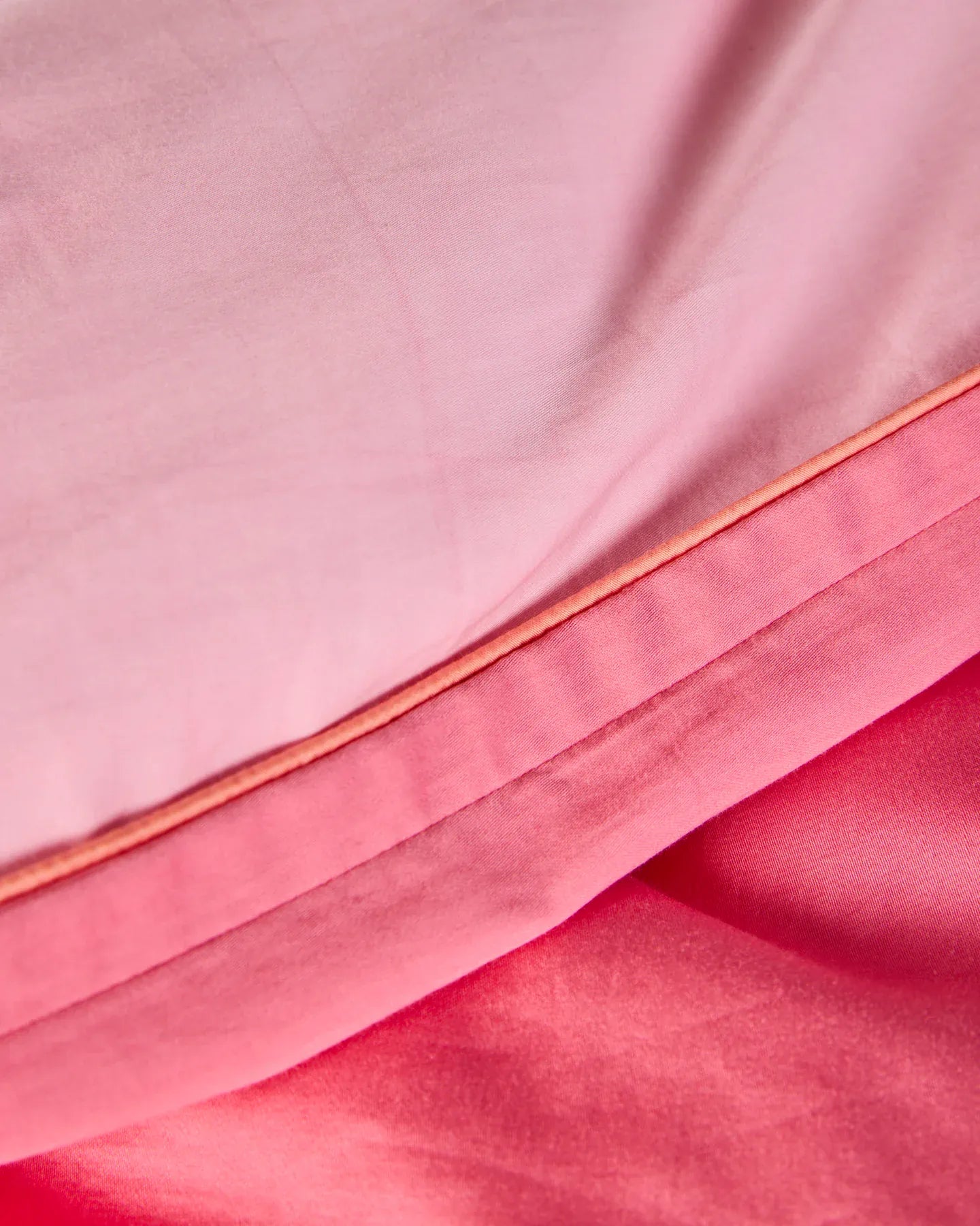 Glow In Pink Bamboo Cotton Quilt Cover | Queen