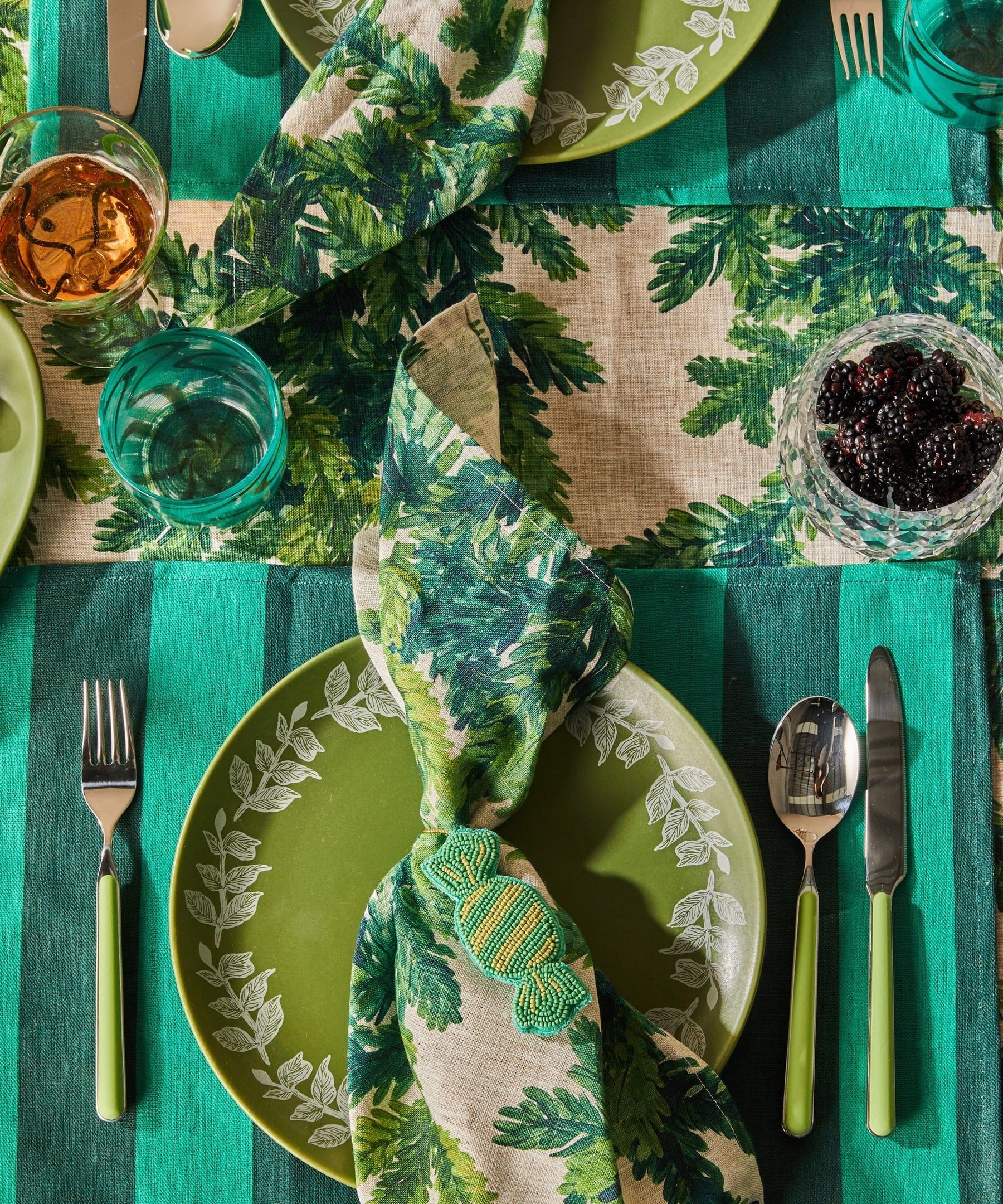 N3204-festive-foliage-green-linen-napkins-set-of-four-styled-dining-room-2.jpg