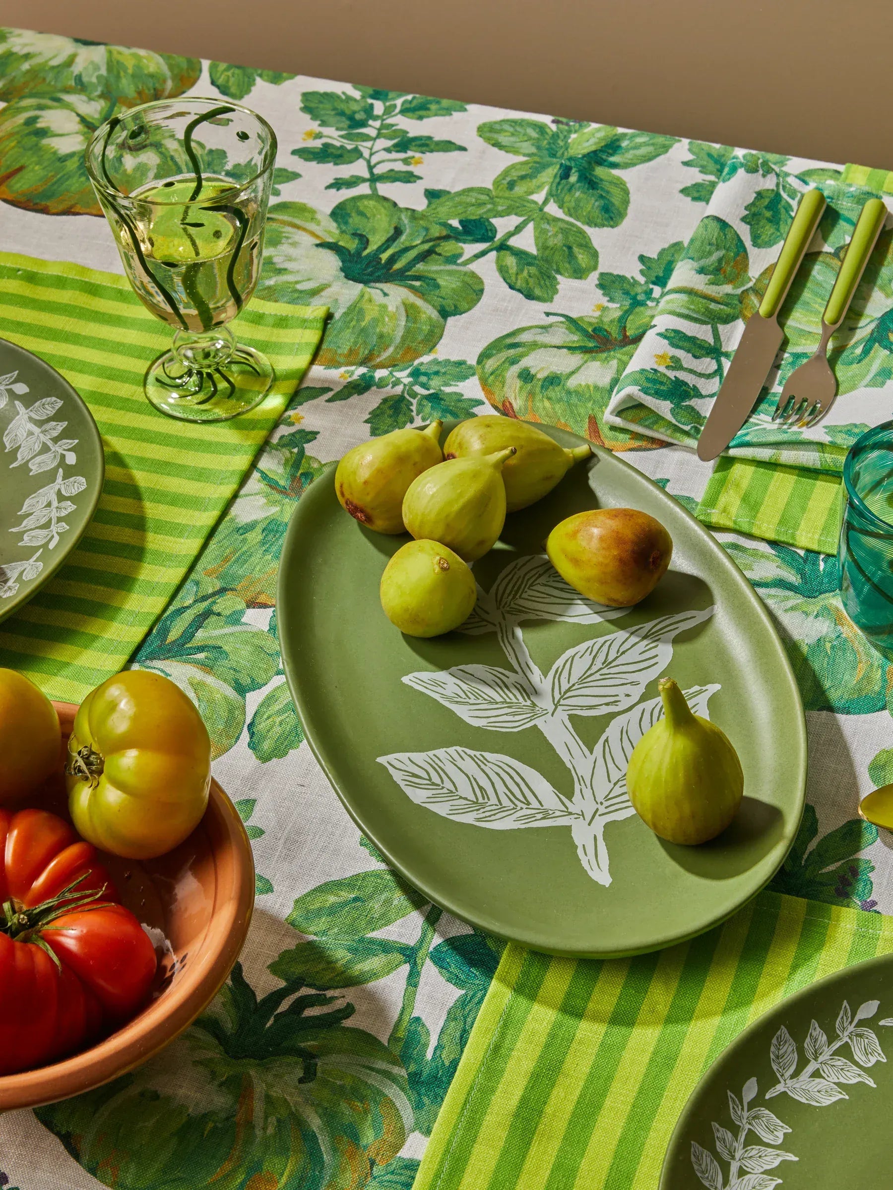 Vines Green Oval Plate