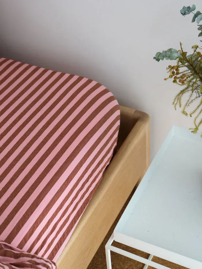Sundae Seersucker Fitted Sheet | Queen