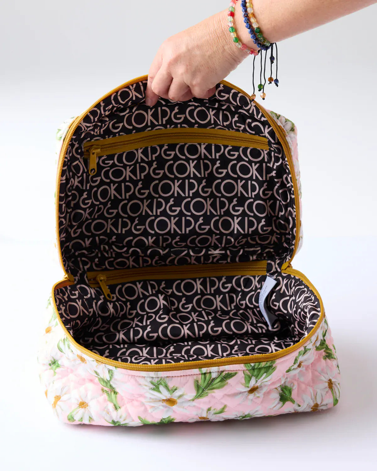 Sweet Daisy Quilted Cotton Toiletry Case