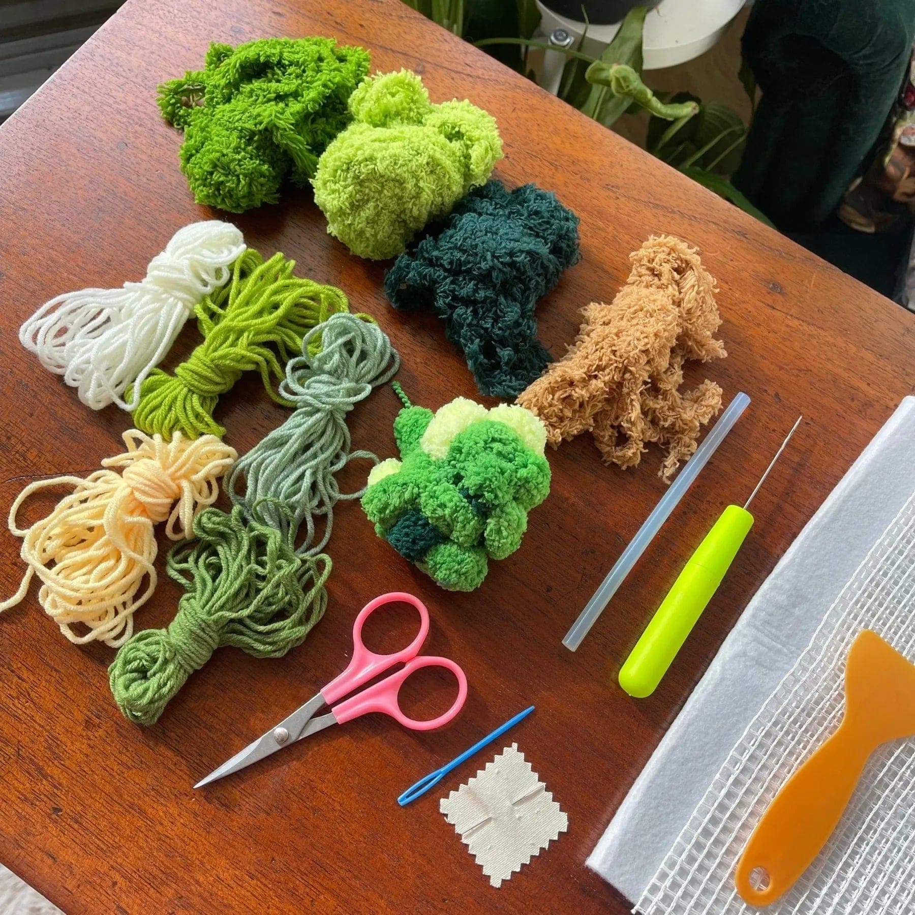 craft-club-co-australia-nz-grassy-garden-moss-rug-coaster-kit-33911047323837.jpg