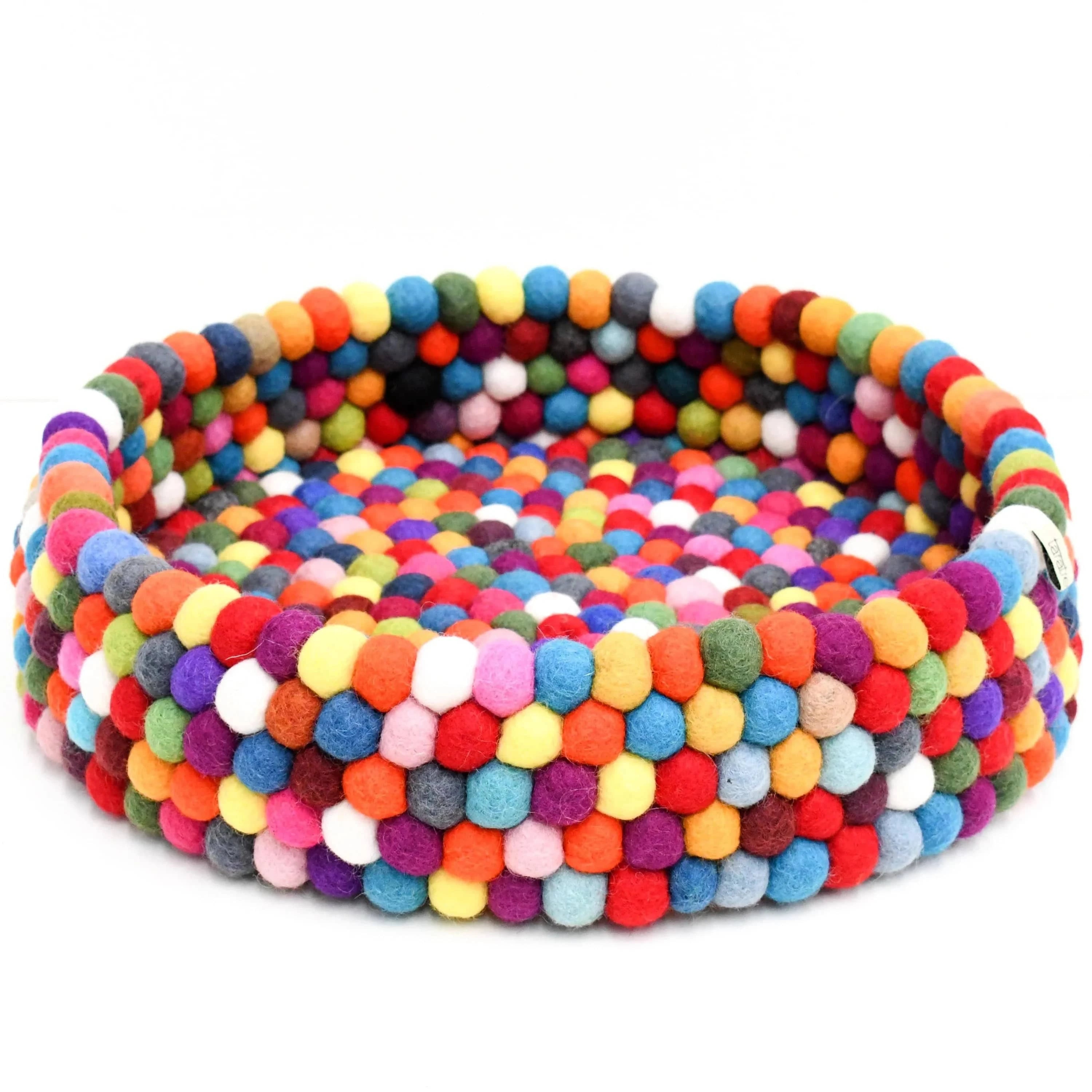 felt-ball-baskets-cats-6_jpg.webp