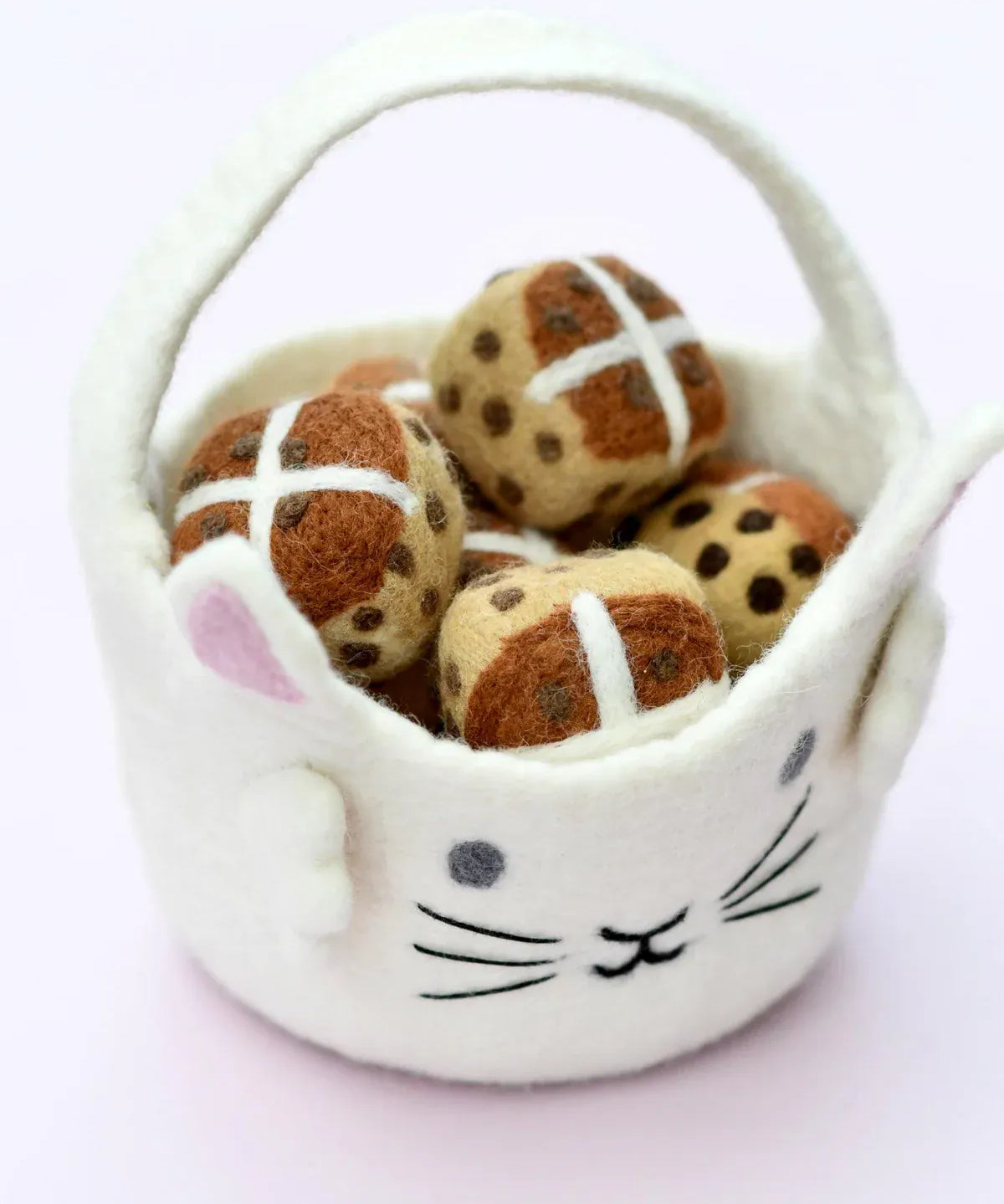 felt-bunny-easter-egg-hunt-baskets-2_jpg.webp