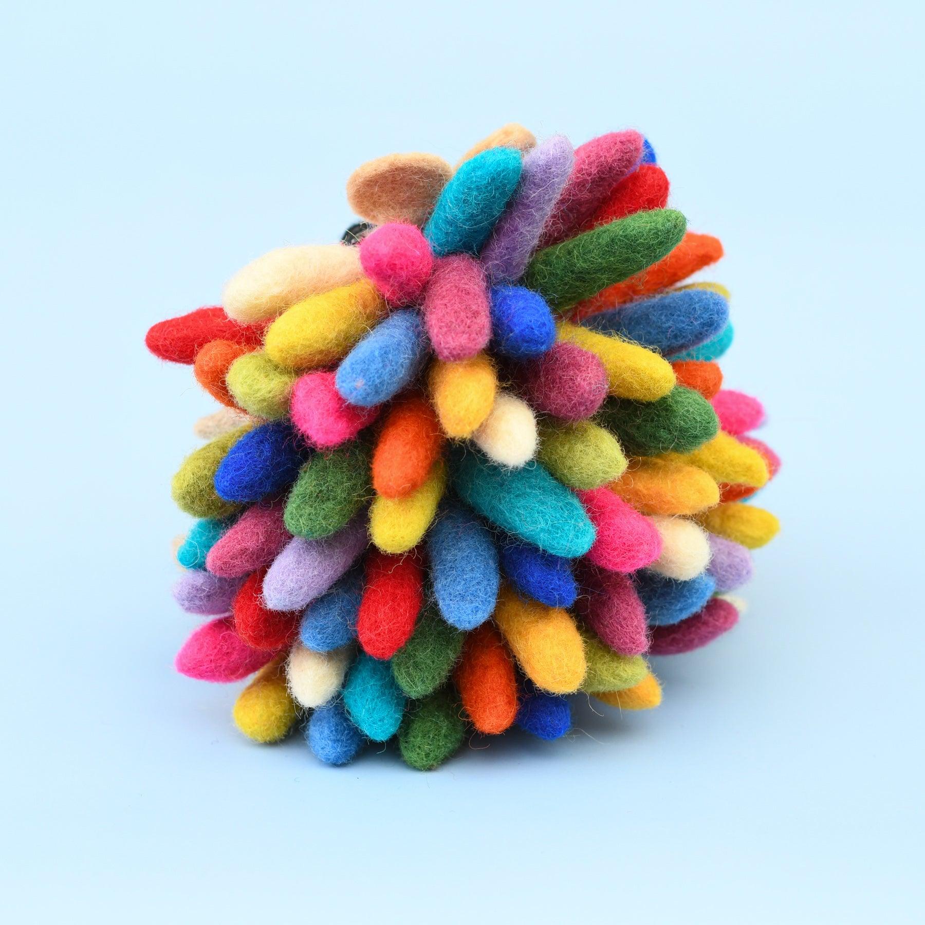 felt-colourful-hedgehog-2.jpg