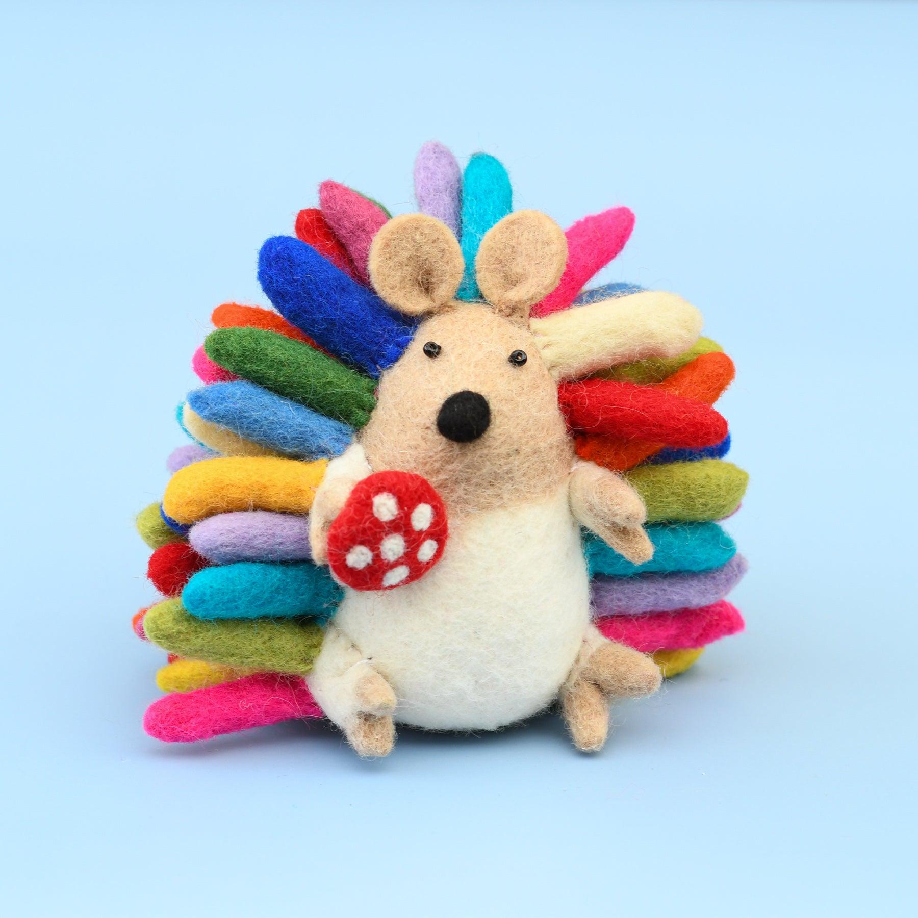 felt-colourful-hedgehog-3.jpg