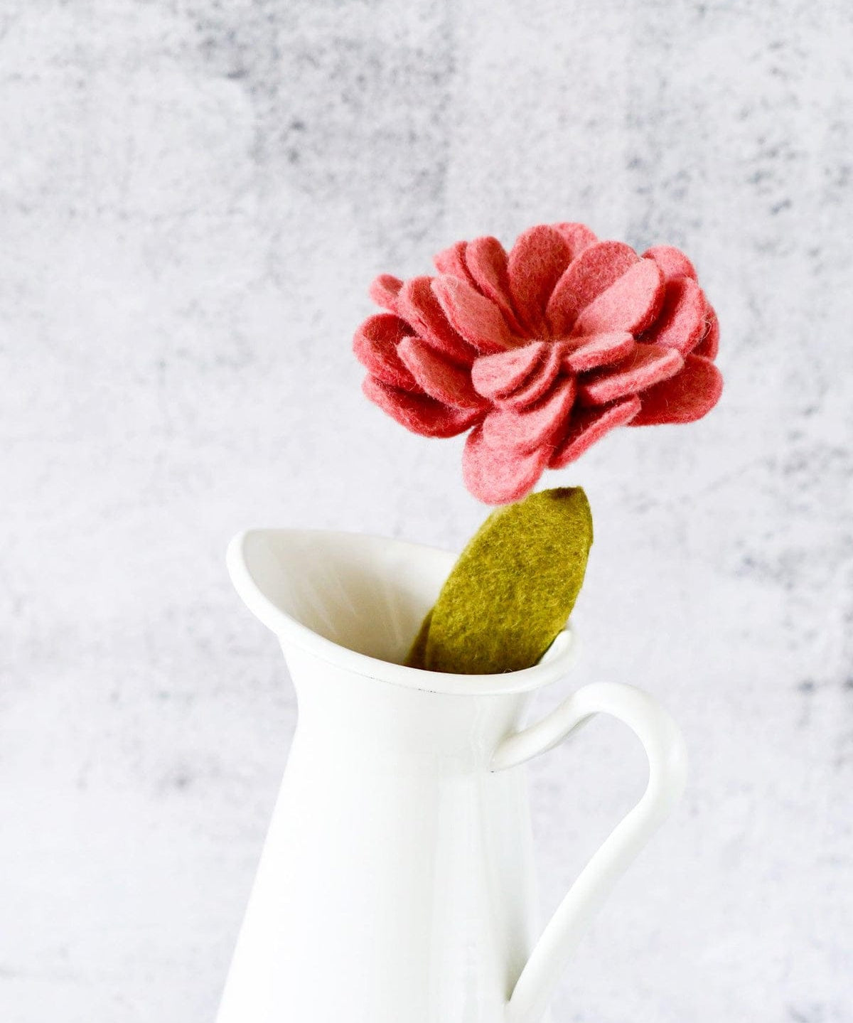 felt-zinnia-flower_2d71245b-e031-46b8-b8b5-ec7a76ebf543.jpg