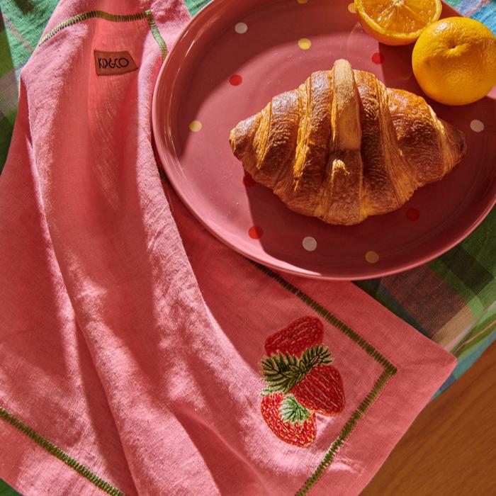 Berry Bliss Embroidered Linen | Set of 4