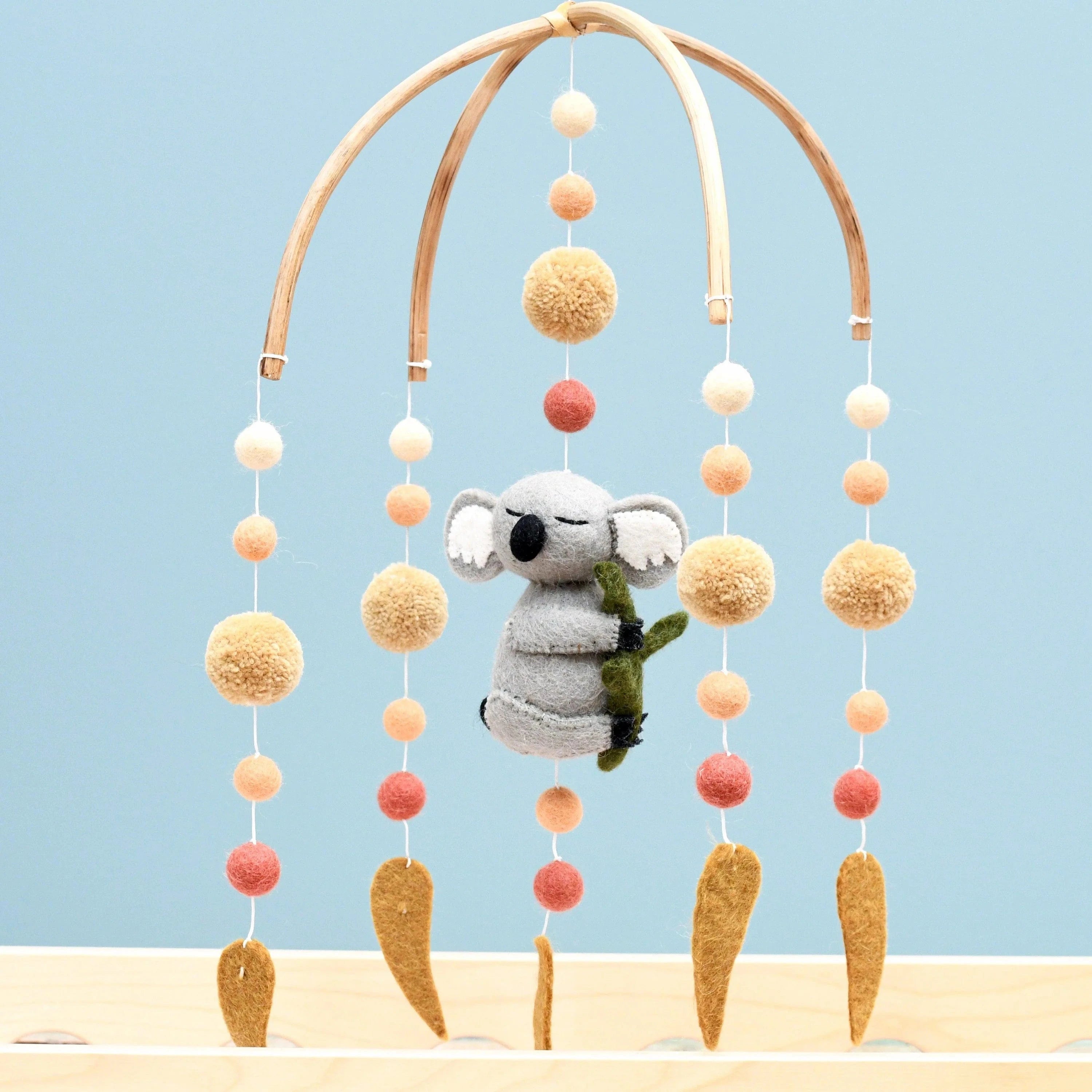 koala-felt-baby-mobile-9_jpg.webp
