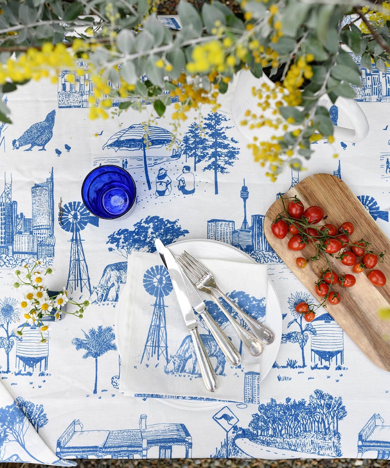 tablecloth-bush-big-smoke-blue-white-linen-country-bush-tablescape.jpg