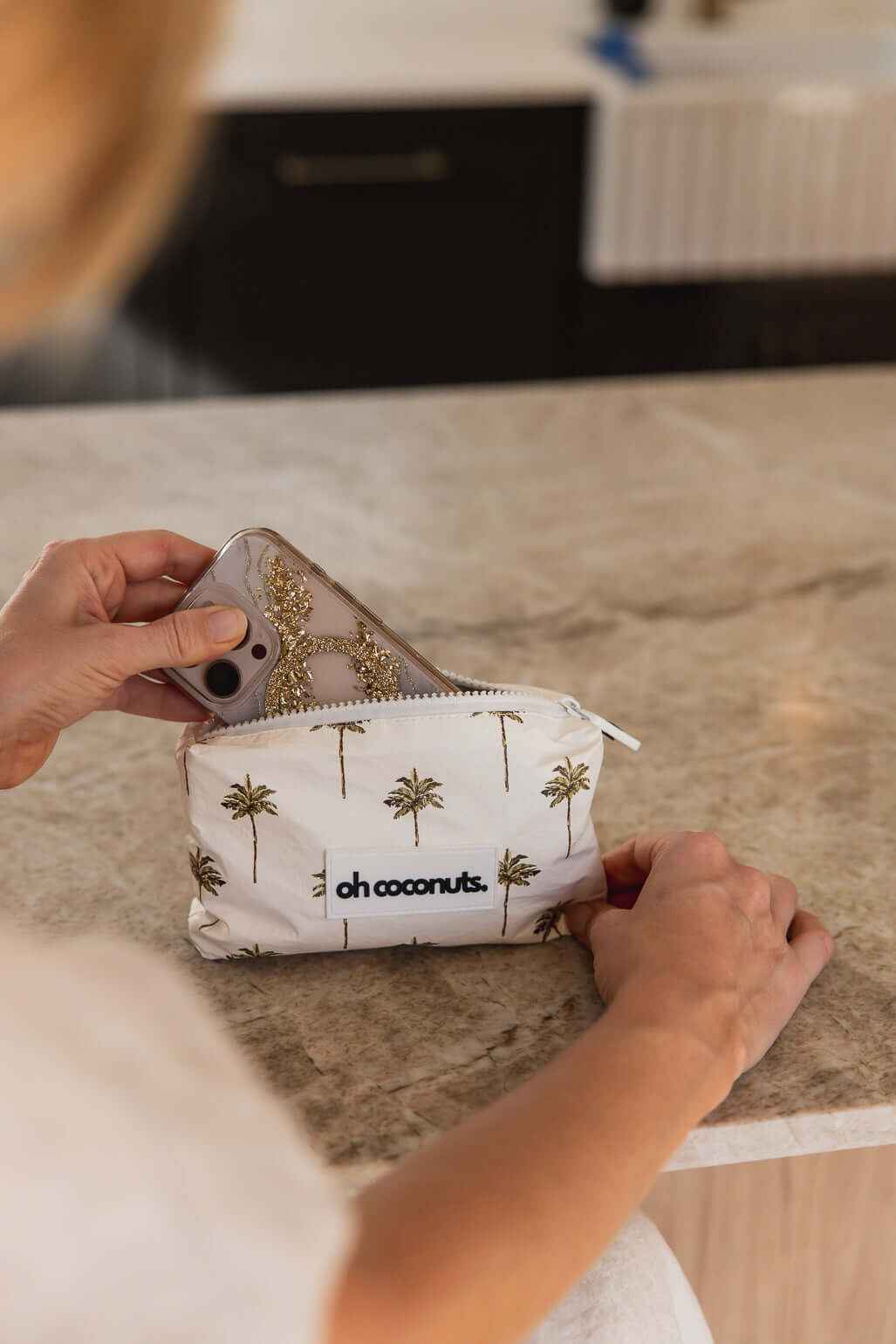 LA Palms Wallet Pouch