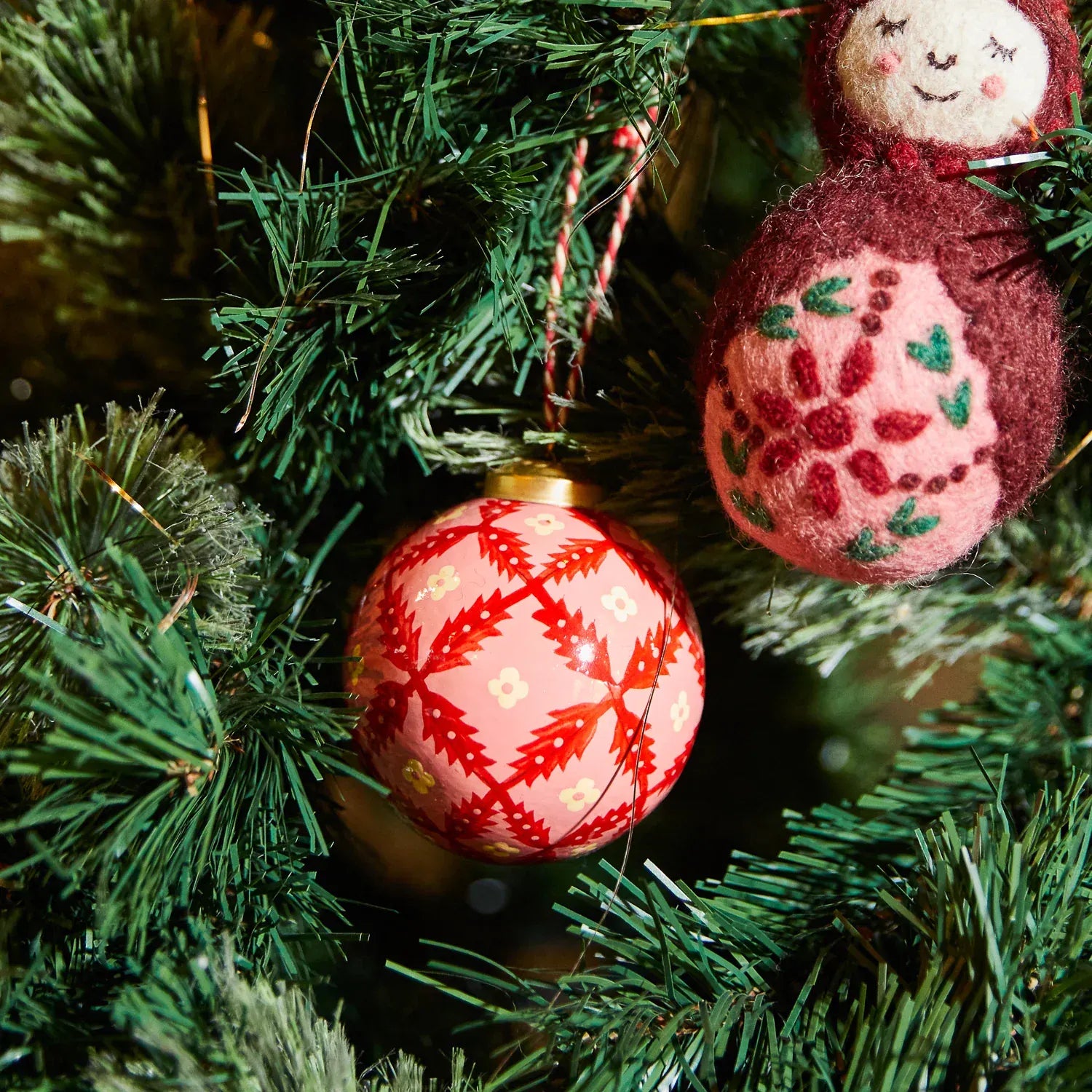 xmas25bauble_3_2_jpg.webp